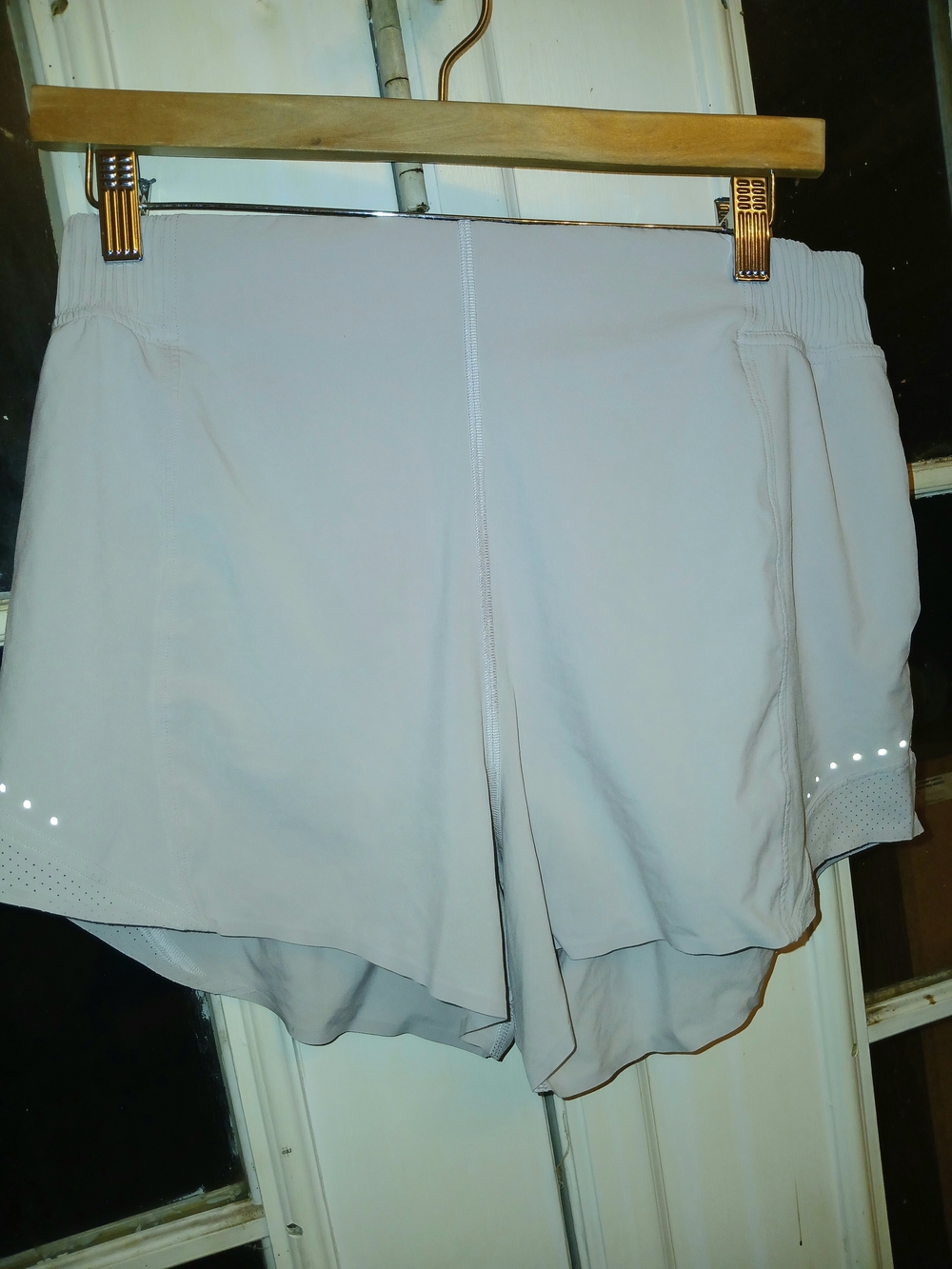 Lululemon Hotty Hot High-Rise Lined Shorts